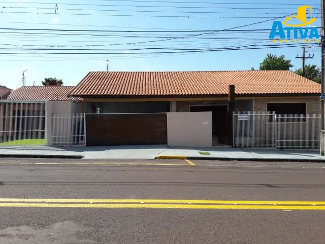 Casa com 3 Quartos à Venda por R$ 980.000 Rua General Alcides Etchegoyen - Jardim La Salle, Toledo - PR