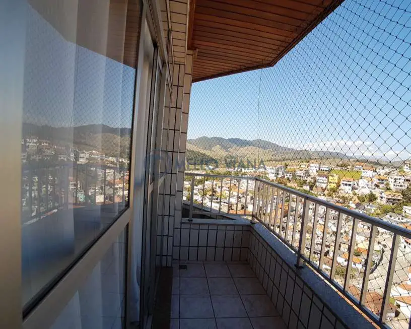 Cobertura com 4 Quartos à Venda, 291 m² por R$ 700.000 Federal, São Lourenço - MG