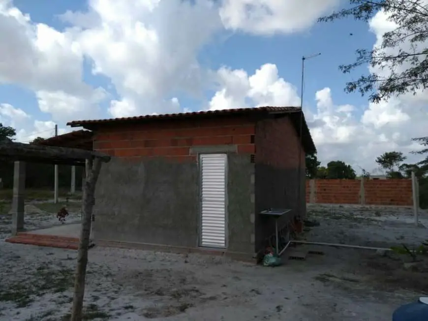 Casa com 1 Quarto à Venda, 212 m² por R$ 50.000 Estrada da Caponguinha, 000 - Pindoretama - CE