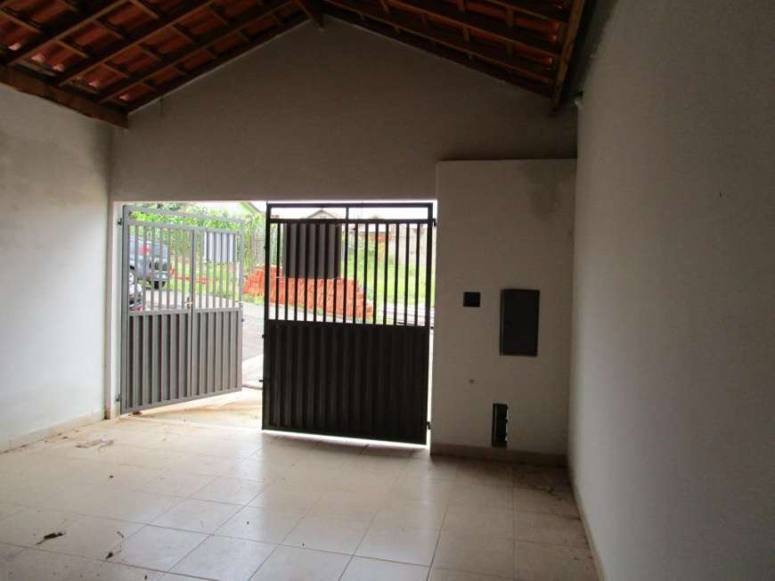 Casa com 2 Quartos para Alugar, 69 m² por R$ 750/Mês Santa Luzia, Charqueada - SP