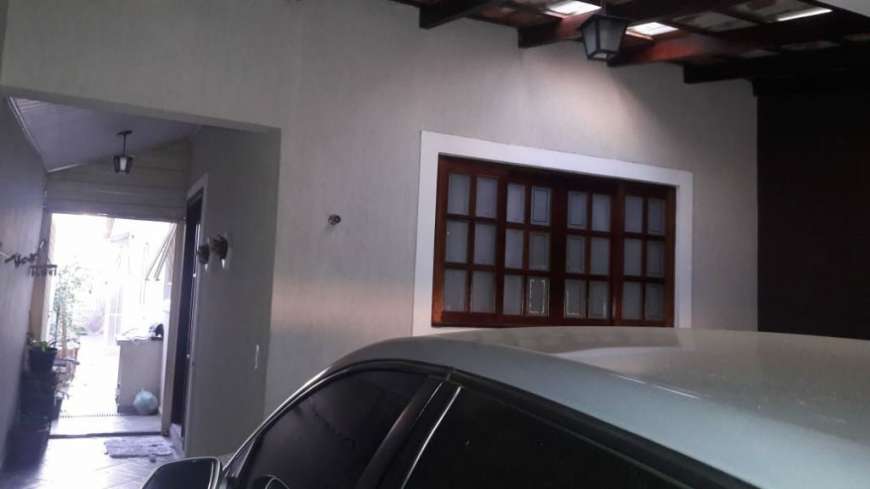 Casa com 2 Quartos à Venda, 90 m² por R$ 330.000 Vila Henrique, Salto - SP