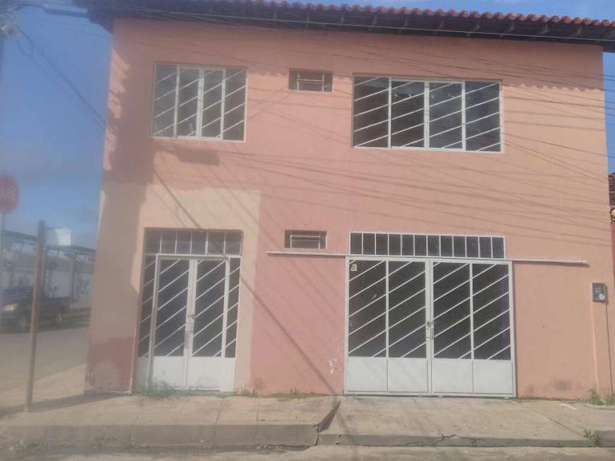 Casa com 3 Quartos para Alugar, 150 m² por R$ 600/Mês Rua Duque de Caxias, 310 - Barras - PI