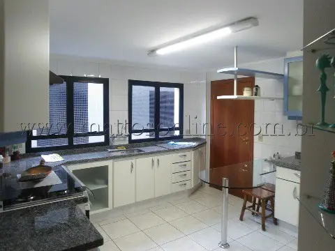 Apartamento com 4 Quartos à Venda, 258 m² por R$ 1.700.000 Centro, Poços de Caldas - MG