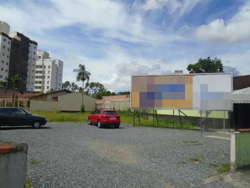 Lote/Terreno para Alugar, 730 m² por R$ 2.200/Mês Rua Anita Garibaldi, 727 - Anita Garibaldi, Joinville - SC