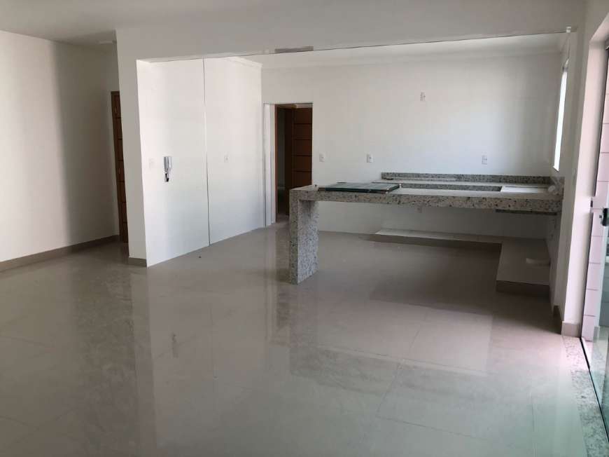 Apartamento com 3 Quartos à Venda, 120 m² por R$ 630.000 Centro, Divinópolis - MG