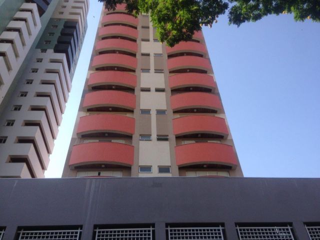 Apartamento com 3 Quartos à Venda por R$ 480.000 Avenida Tamandaré - Centro, Maringá - PR