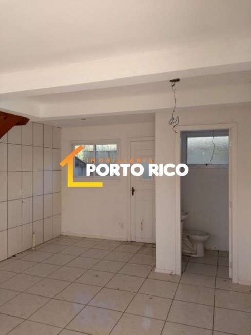 Sobrado com 2 Quartos à Venda, 55 m² por R$ 139.000 Rua José Maria Xavier da Silva - Sao Caetano, Caxias do Sul - RS