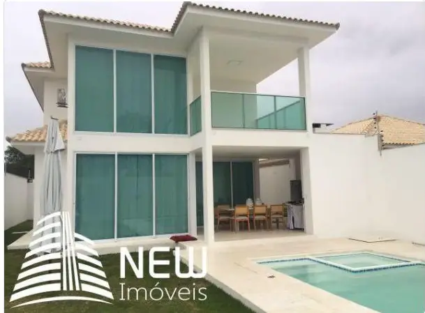 Casa com 4 Quartos à Venda, 220 m² por R$ 950.000 Rua U, 12 - Interlagos, Vila Velha - ES
