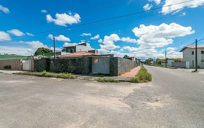 Casa com 3 Quartos para Alugar, 230 m² por R$ 1.400/Mês Cidade Satelite, Natal - RN