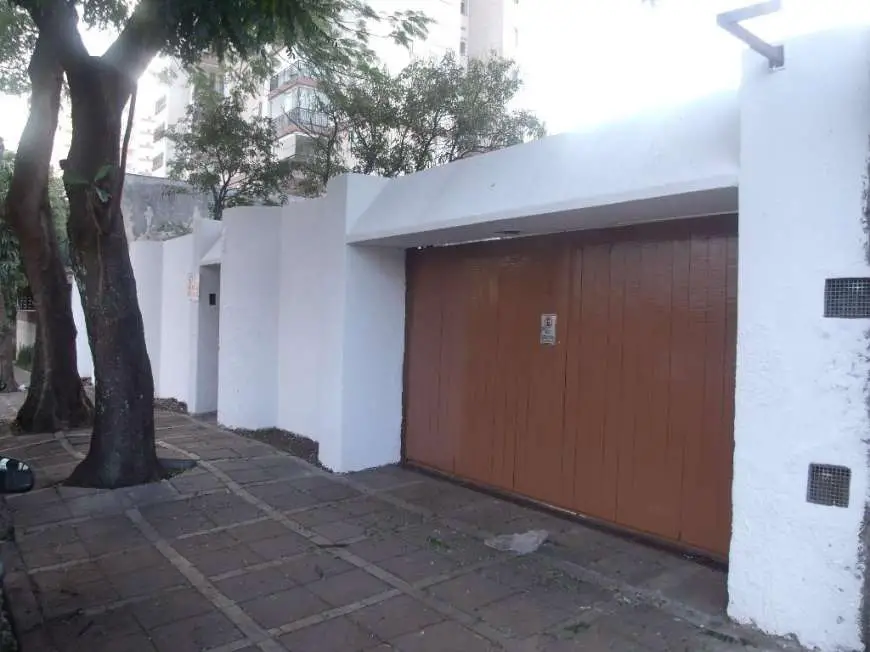 Casa com 3 Quartos para Alugar, 595 m² por R$ 9.000/Mês Água Rasa, São Paulo - SP