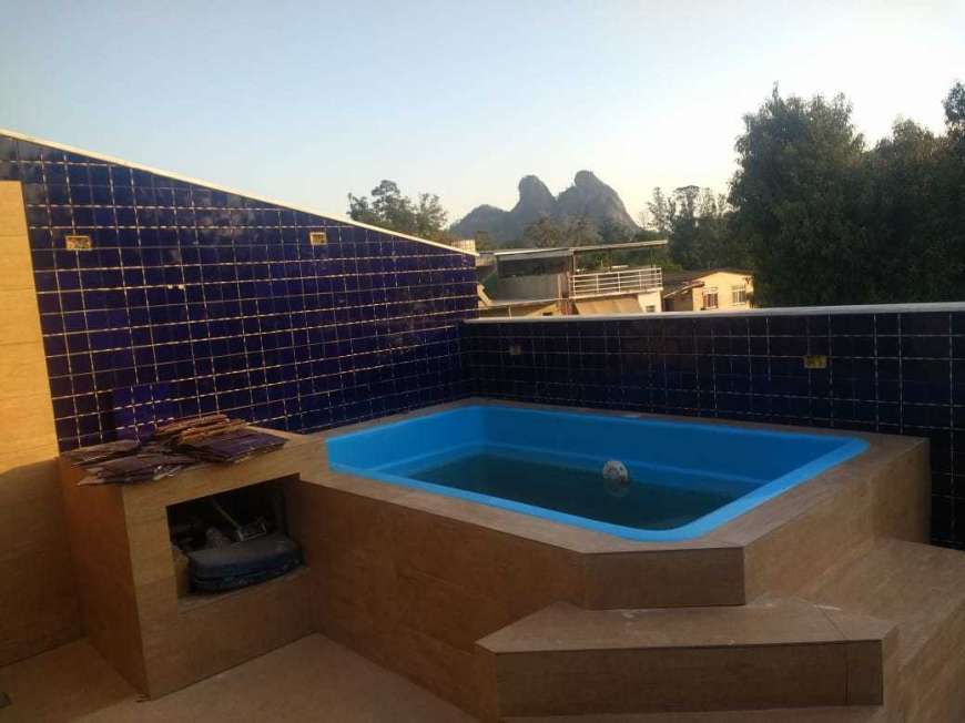 Casa com 2 Quartos à Venda, 108 m² por R$ 200.000 Rua Nossa Senhora dos Remédios - Jacarepaguá, Rio de Janeiro - RJ