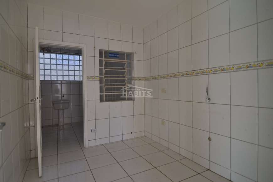 Sobrado com 2 Quartos para Alugar, 71 m² por R$ 1.250/Mês Rua 24 de Maio, 1074 - Rebouças, Curitiba - PR