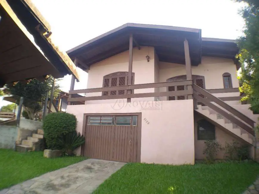 Casa com 3 Quartos à Venda, 160 m² por R$ 270.000 Centro, Nova Hartz - RS