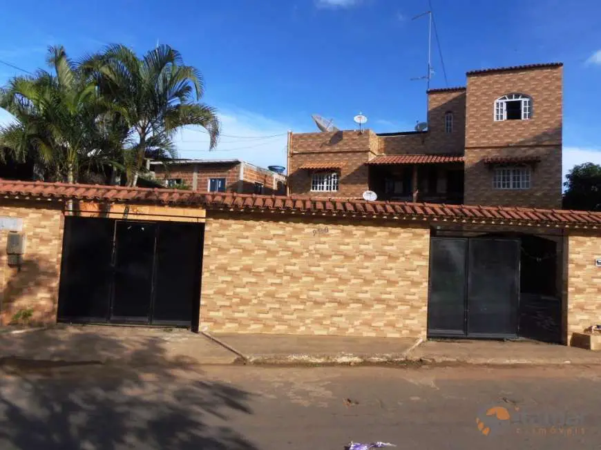 Casa com 8 Quartos à Venda, 360 m² por R$ 630.000 Muquiçaba, Guarapari - ES