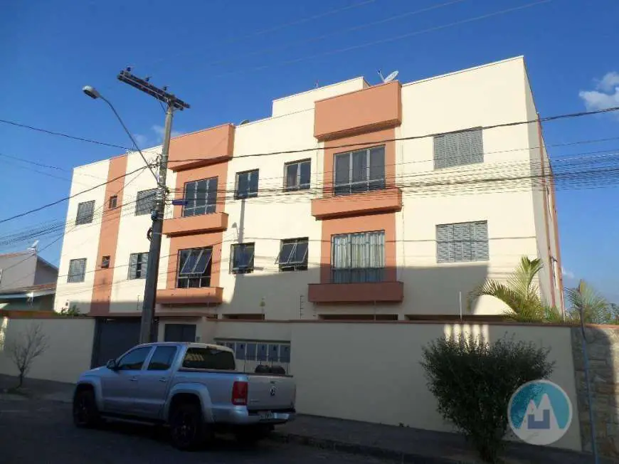 Apartamento com 2 Quartos para Alugar por R$ 750/Mês Santa Angela, Poços de Caldas - MG