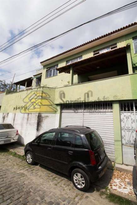 Casa com 5 Quartos à Venda, 262 m² por R$ 550.000 Rua Deolinda - Santo Cristo, Rio de Janeiro - RJ