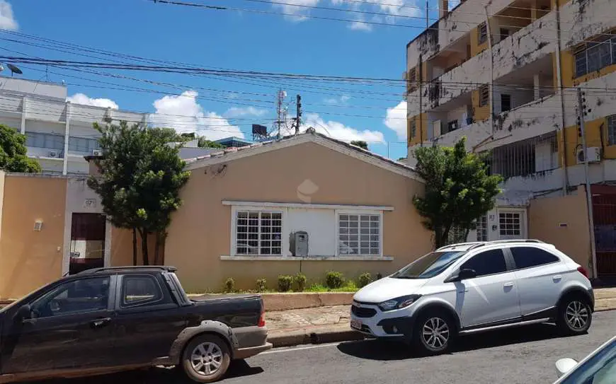 Casa com 3 Quartos à Venda, 80 m² por R$ 399.995 Rua Marechal Floriano Peixoto - Duque de Caxias, Cuiabá - MT