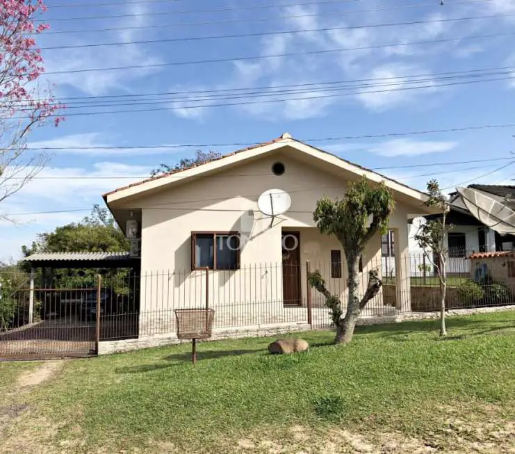 Casa com 3 Quartos à Venda, 115 m² por R$ 382.000 Centro, Agudo - RS