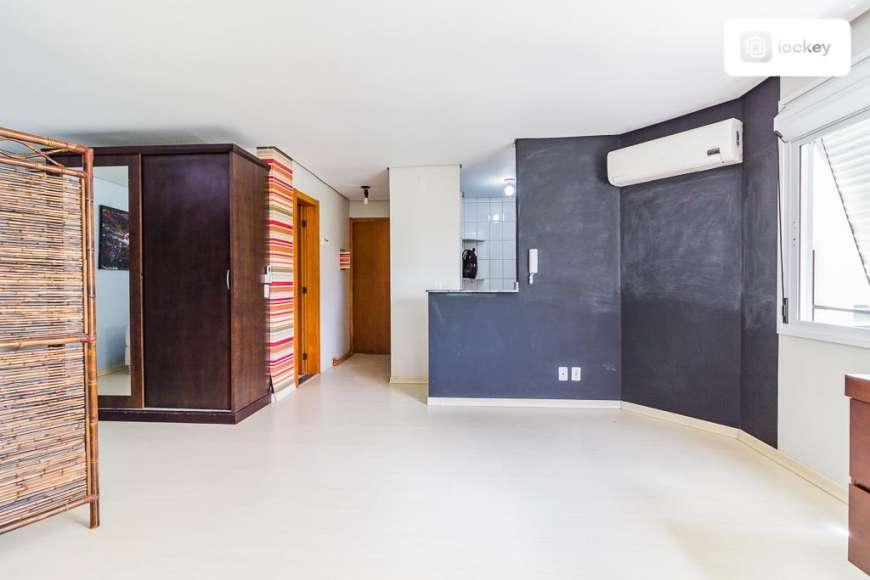 Apartamento com 1 Quarto para Alugar, 46 m² por R$ 1.000/Mês Rua Doutor Salvador França, 667 - Jardim Botânico, Porto Alegre - RS