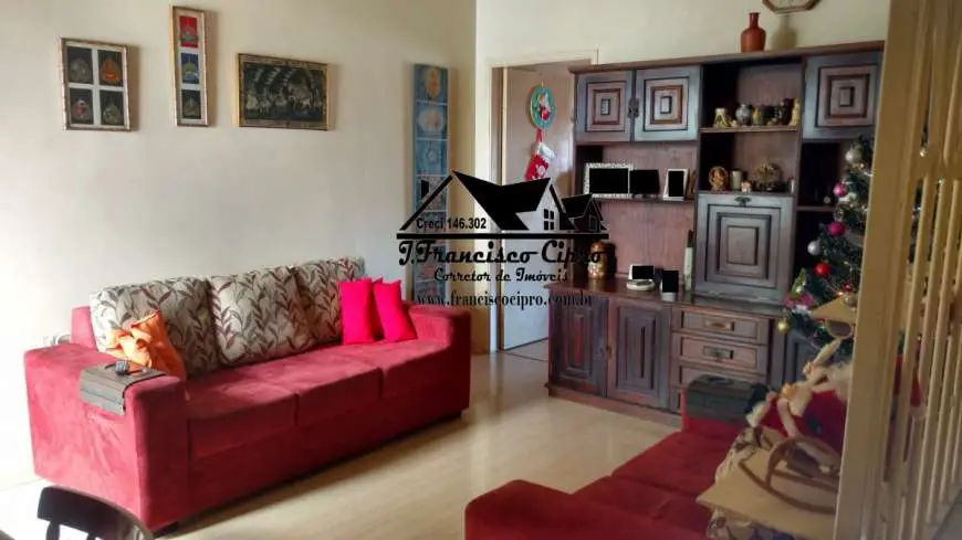 Apartamento com 3 Quartos à Venda, 116 m² por R$ 300.000 Rua Antônio Galvão F. Rangel - Nova Lorena, Lorena - SP