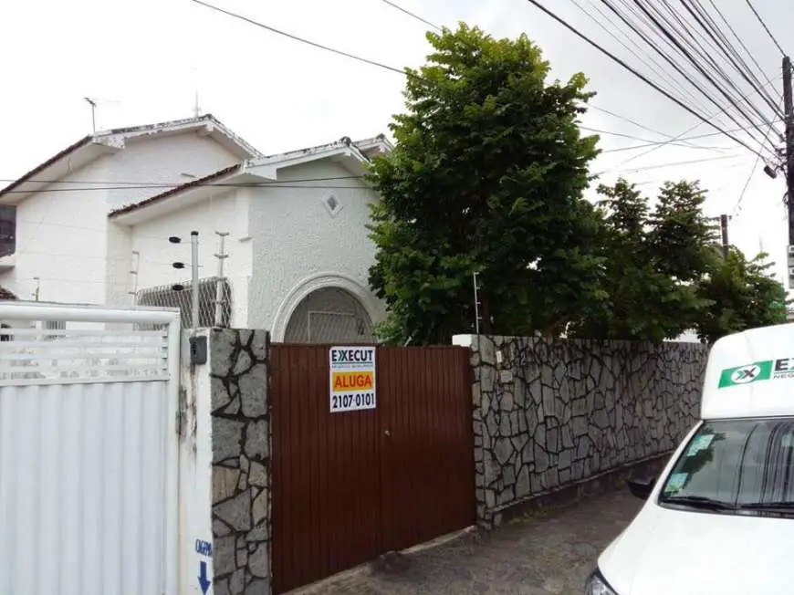Casa com 3 Quartos para Alugar por R$ 2.500/Mês Rua Desembargador José Peregrino - Centro, João Pessoa - PB