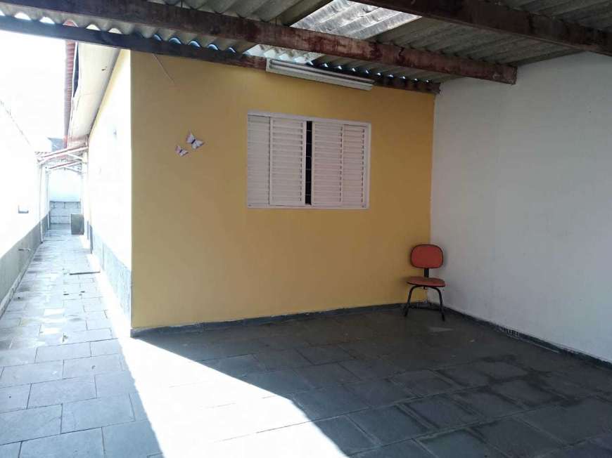 Casa com 2 Quartos para Alugar, 117 m² por R$ 1.200/Mês Rua Santa Amélia, 50 - Parque Santa Amélia, Itapecerica da Serra - SP