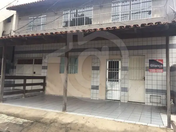 Casa com 3 Quartos para Alugar, 120 m² por R$ 800/Mês Rua Carlos Almeida - Santos Dumont, Vila Velha - ES