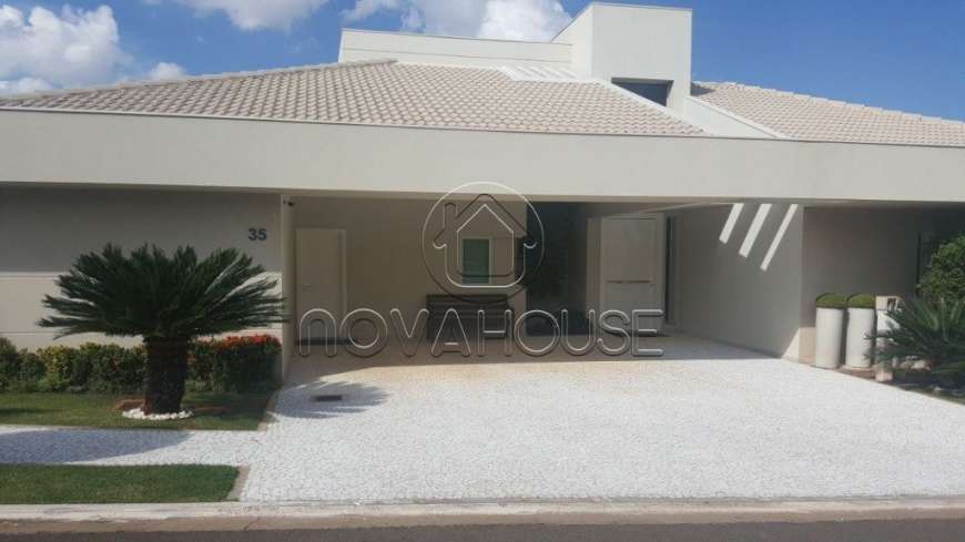 Casa de Condomínio com 3 Quartos à Venda, 327 m² por R$ 1.690.000 Vila Nasser, Campo Grande - MS