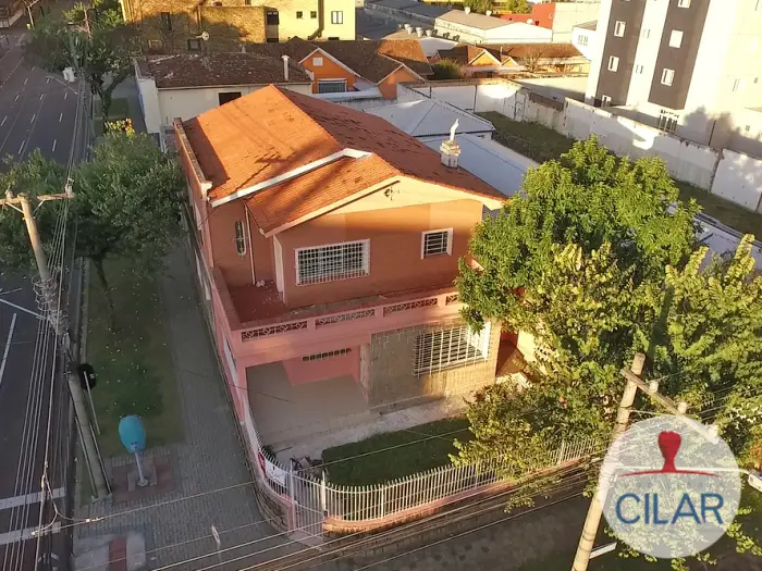 Casa para Alugar, 452 m² por R$ 3.500/Mês Rebouças, Curitiba - PR