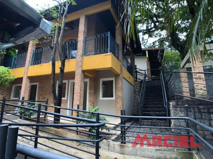 Casa com 10 Quartos para Alugar, 520 m² por R$ 25.000/Mês Rua Augusto Edson Ehlke - Jardim Apolo, São José dos Campos - SP