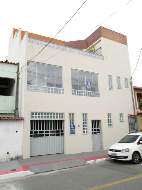 Casa com 3 Quartos para Alugar, 200 m² por R$ 2.015/Mês Rua Rio Itabapoana - Helio Ferraz, Serra - ES