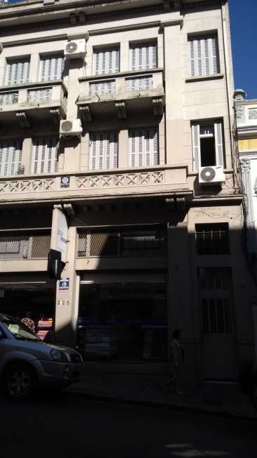 Apartamento com 2 Quartos à Venda, 100 m² por R$ 460.000 Rua Pinto Bandeira, 329 - Centro Histórico, Porto Alegre - RS
