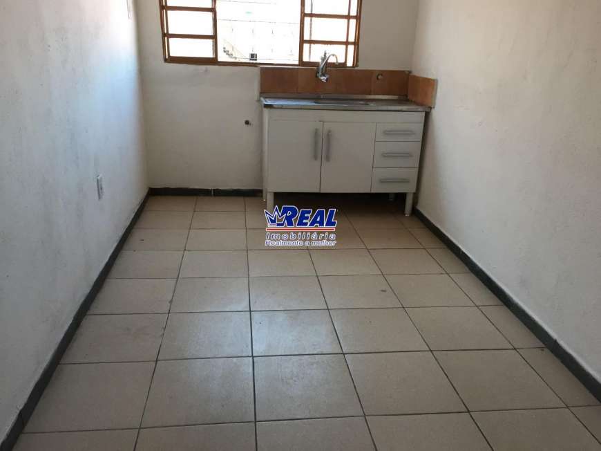 Apartamento com 2 Quartos para Alugar por R$ 530/Mês Araguaia, Belo Horizonte - MG