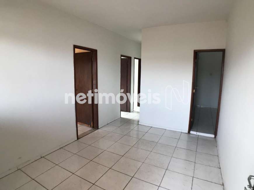 Apartamento com 3 Quartos para Alugar, 90 m² por R$ 950/Mês Rua Caiapó, 165 - Novo Riacho, Contagem - MG