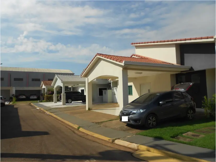 Casa com 5 Quartos à Venda, 400 m² por R$ 1.500.000 Rua Matrinchã, 566 - Lagoa, Porto Velho - RO