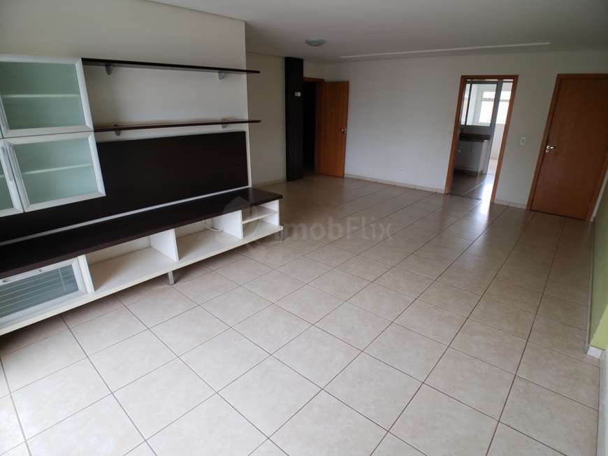 Apartamento com 4 Quartos à Venda, 148 m² por R$ 560.000 Avenida João XXIII - Saraiva, Uberlândia - MG