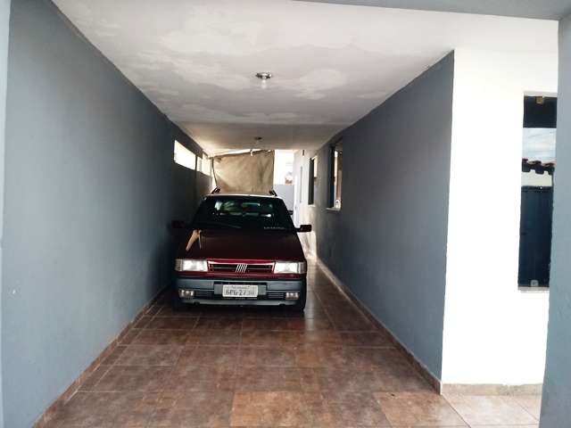 Casa com 3 Quartos à Venda, 360 m² por R$ 600.000 Rua Coronel Odilon Resende de Andrade - Industrial, Contagem - MG