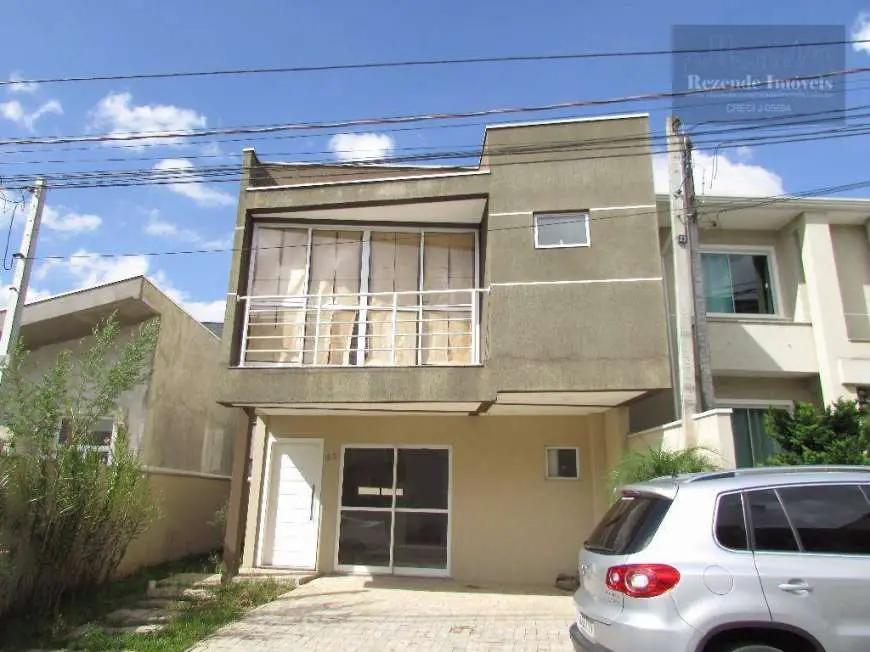 Casa com 3 Quartos à Venda, 128 m² por R$ 400.000 Rua Frederico Stella, 358 - Barreirinha, Curitiba - PR
