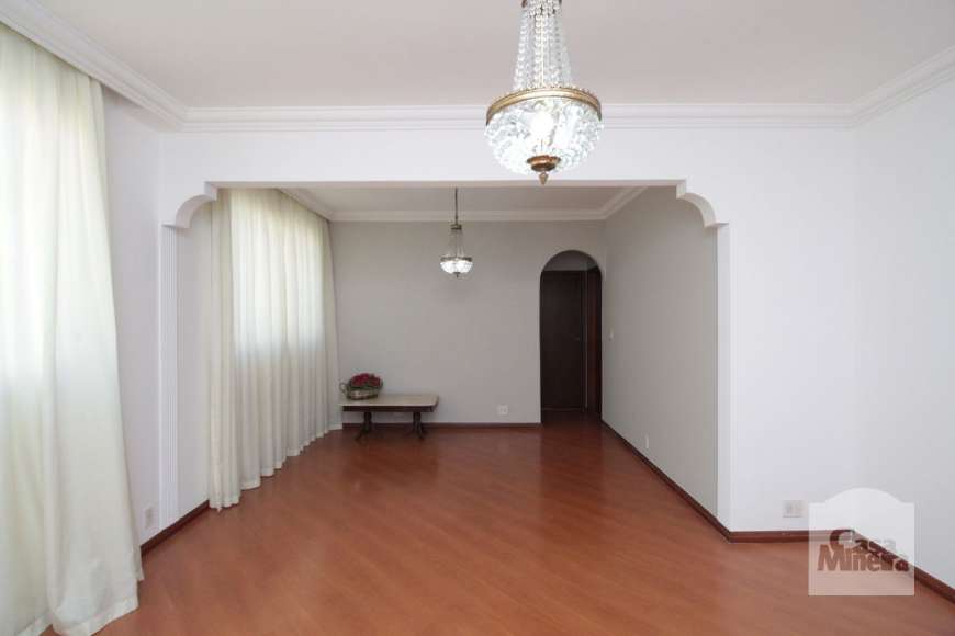 Apartamento com 4 Quartos para Alugar, 130 m² por R$ 1.900/Mês Avenida Professor Cândido Holanda, 30 - Santa Lúcia, Belo Horizonte - MG