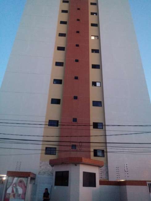 Apartamento com 3 Quartos à Venda, 106 m² por R$ 300.000 Avenida Juarez Távora, 2987 - Torre, João Pessoa - PB