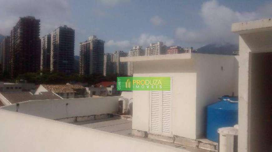 Casa com 4 Quartos à Venda, 400 m² por R$ 2.950.000 Avenida Lúcio Costa, 3200 - Barra da Tijuca, Rio de Janeiro - RJ