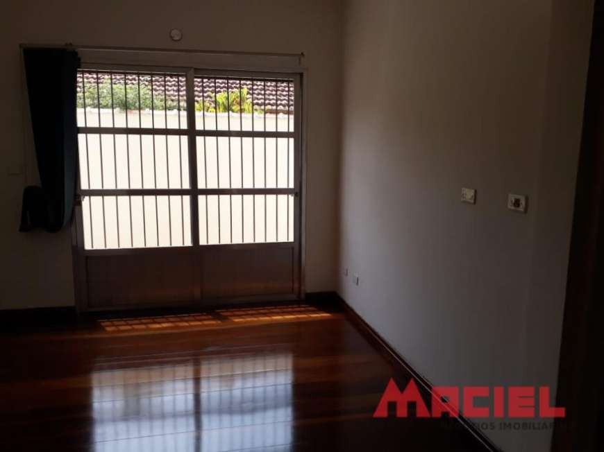 Casa com 3 Quartos para Alugar, 180 m² por R$ 2.500/Mês Rua Maricá - Jardim Satélite, São José dos Campos - SP