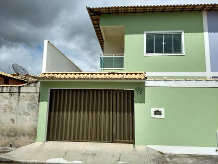 Casa com 3 Quartos para Alugar, 120 m² por R$ 1.700/Mês Rua Paraíba - Extensão do Bosque, Rio das Ostras - RJ