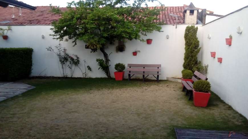 Casa com 4 Quartos à Venda, 457 m² por R$ 1.500.000 Mata da Praia, Vitória - ES