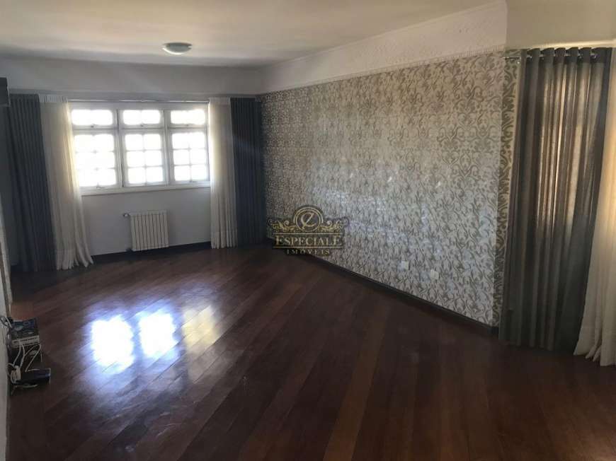 Casa de Condomínio com 3 Quartos para Alugar, 413 m² por R$ 4.800/Mês Cascatinha, Curitiba - PR