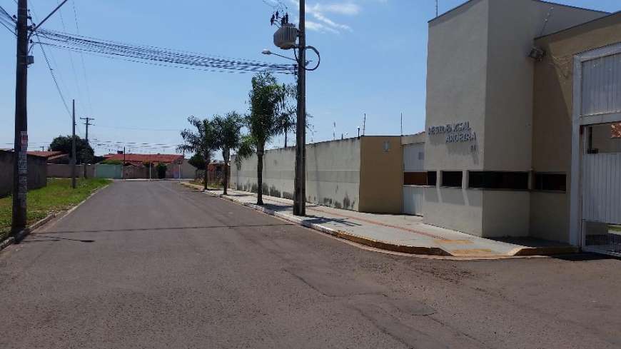 Casa de Condomínio com 3 Quartos para Alugar por R$ 1.200/Mês Recanto dos Pássaros, Campo Grande - MS