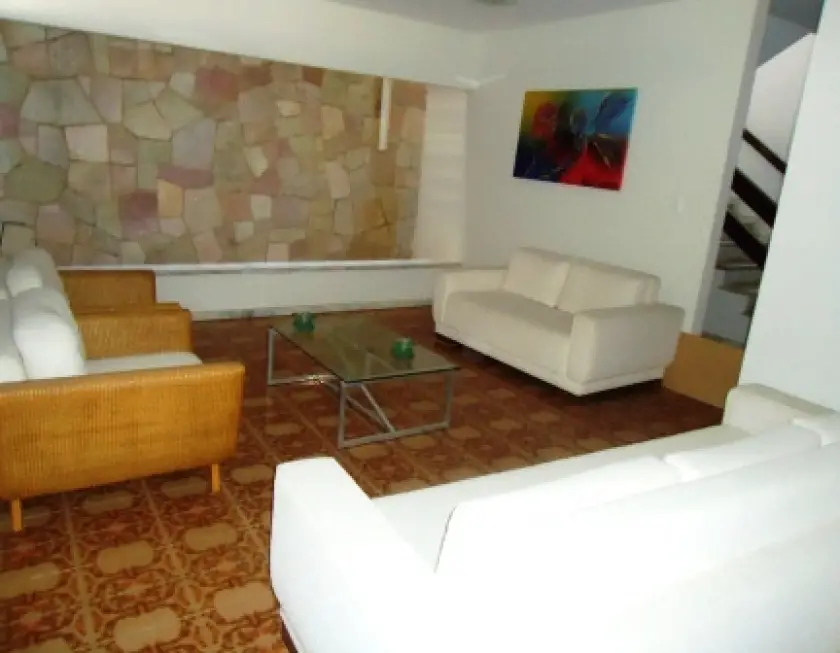 Casa com 3 Quartos à Venda, 280 m² por R$ 700.000 Bessa, João Pessoa - PB