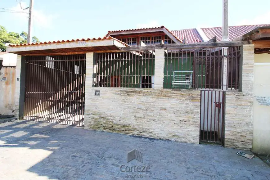 Casa com 3 Quartos à Venda, 139 m² por R$ 348.000 Rua Ignez Zen Scherner, 260 - Colônia Rio Grande, São José dos Pinhais - PR