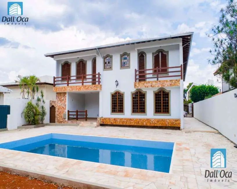 Casa com 4 Quartos para Alugar, 750 m² por R$ 12.000/Mês Lago Sul, Brasília - DF