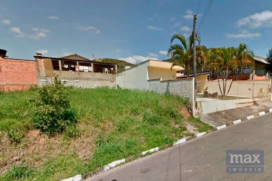 Lote/Terreno para Alugar por R$ 1.000/Mês Rua Libéria, 367 - Nacoes, Balneário Camboriú - SC